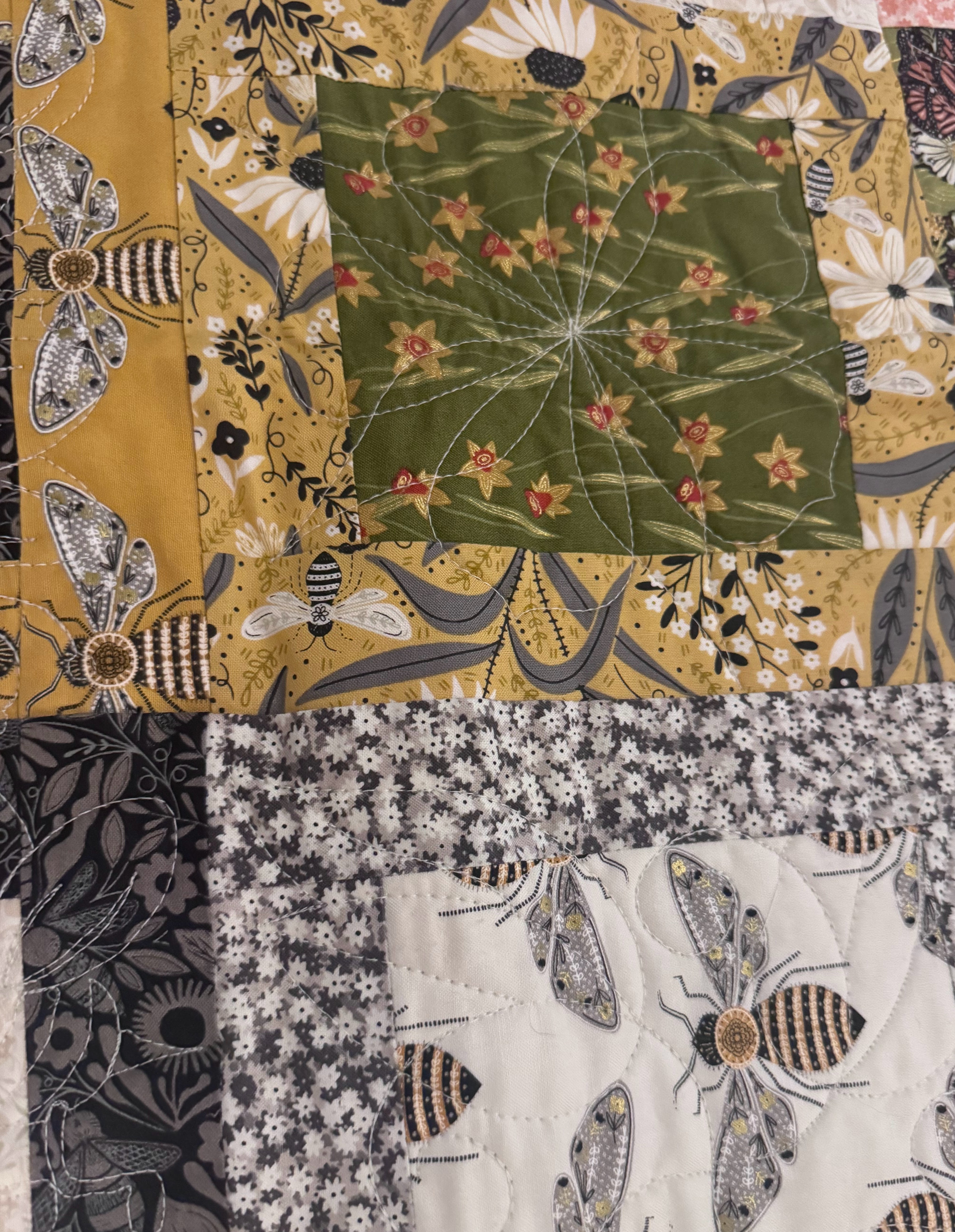 Bees & Pollen Baby Quilt, 34" x 42"